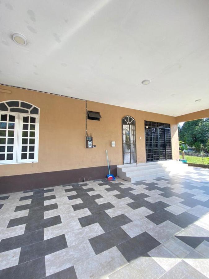 Family Homestay Kuala Terengganu Kültér fotó