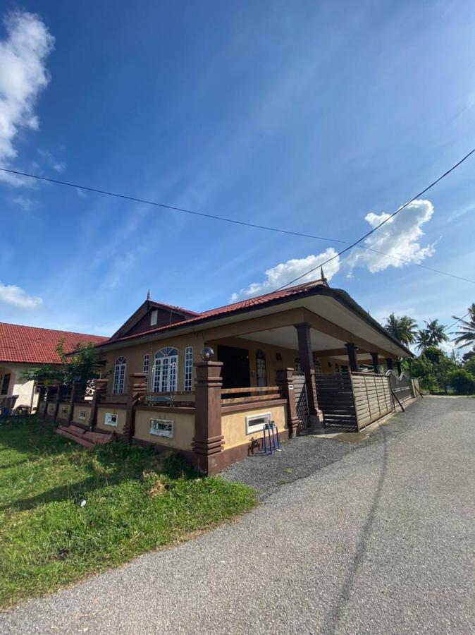 Family Homestay Kuala Terengganu Kültér fotó