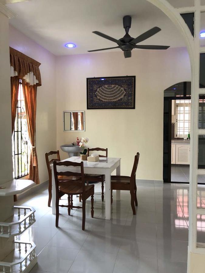 Family Homestay Kuala Terengganu Kültér fotó